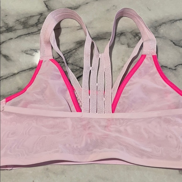 Nike Sports Bra - Picture 4 of 6